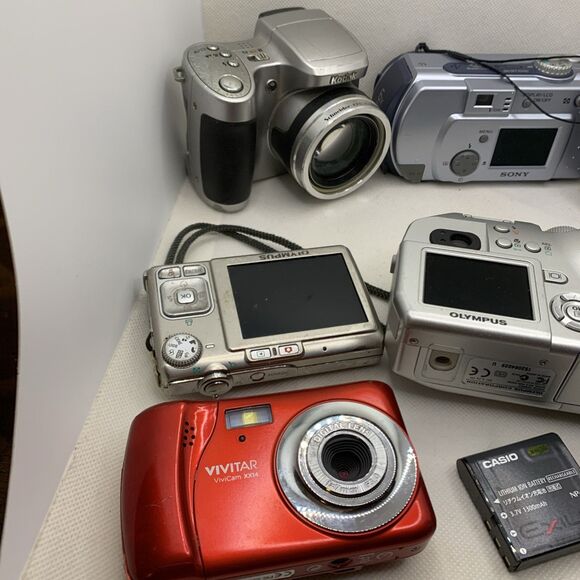 Assorted Compact Digital Camera Lot of 8 Kodak, Canon, Olympus, Casio For Parts - Picture 2 of 15